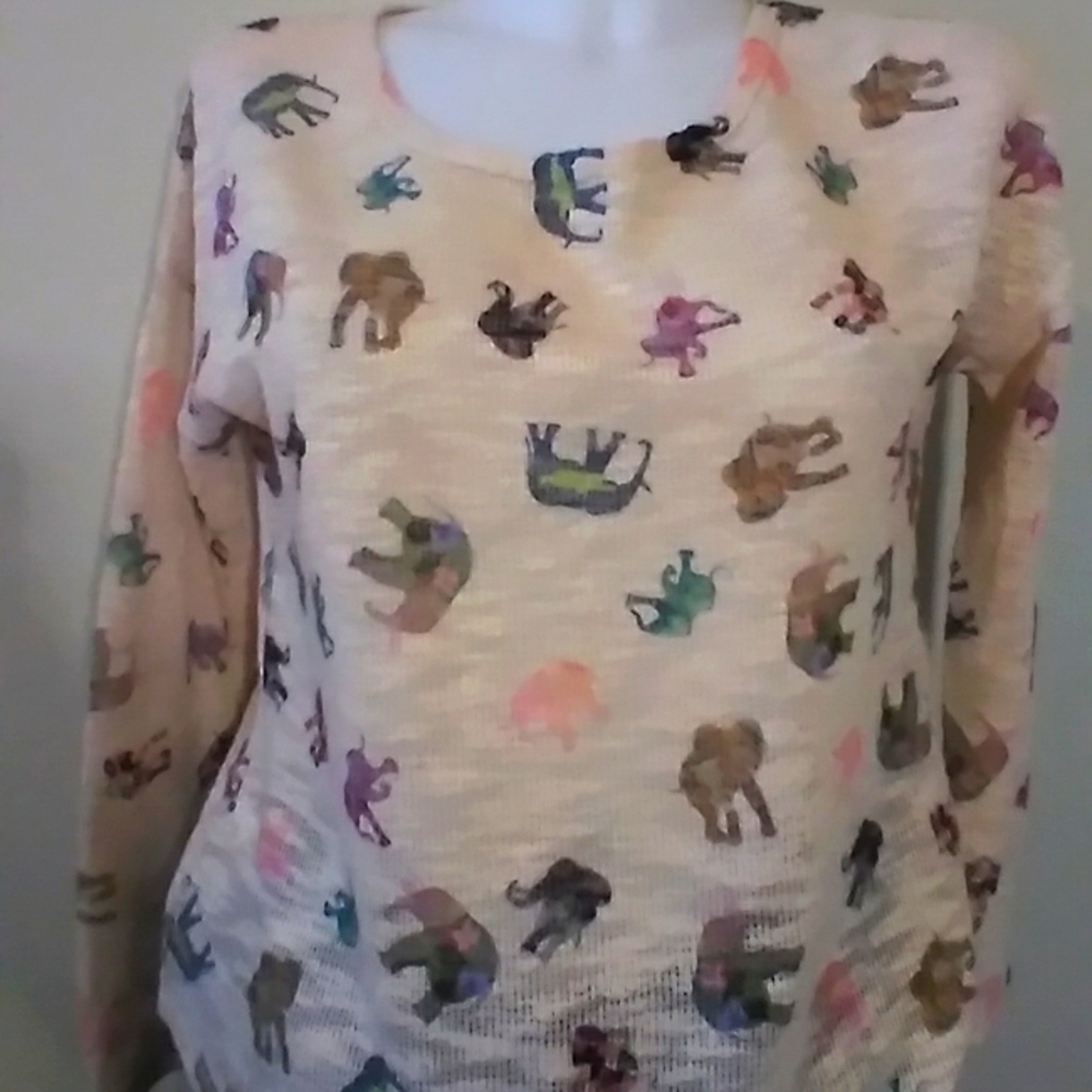 Ginger G Elephant Sweater,Light weight, Super Cute!